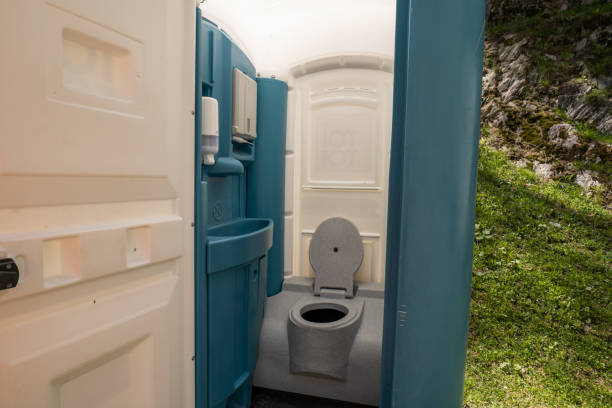 Best Portable Restroom Servicing (Cleaning and Restocking)  in Dunnellon, FL
